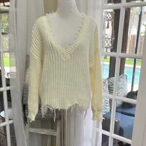 MACARON Cream V-Neck Chunky Knit Sweater